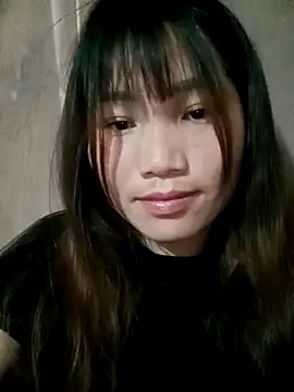 min-xinh online show from March 11, 8:18 am