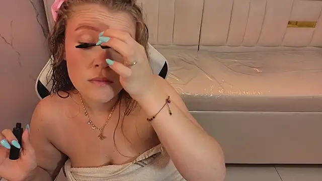 carla tp online show from November 24, 1:02 pm