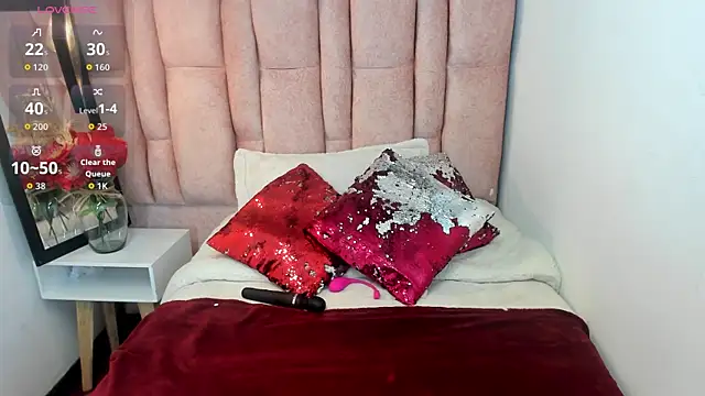 Issa Milf   online show from July 2, 1:28 pm
