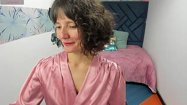 Valery More   online show from February 13, 4:41 pm