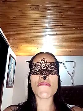 Snapshot of QueenBDSM chatting on October 1, 11:31 pm QueenBDSM online show from October 1, 11:31 pm