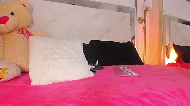 i kristi online show from March 5, 9:54 pm