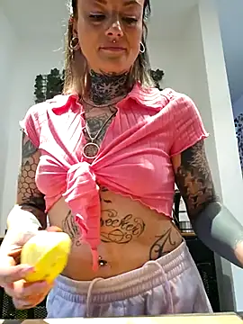 Peach420live online show from May 6, 2:32 pm