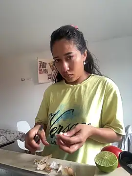 Amelia Rivas online show from April 23, 1:46 pm