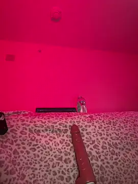 bellacagyal online show from April 27, 9:34 pm