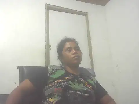 Snapshot of Hotmommax chatting on September 27, 12:45 pm Hotmommax online show from September 27, 12:45 pm