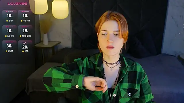 Freirenee online show from November 21, 1:57 pm