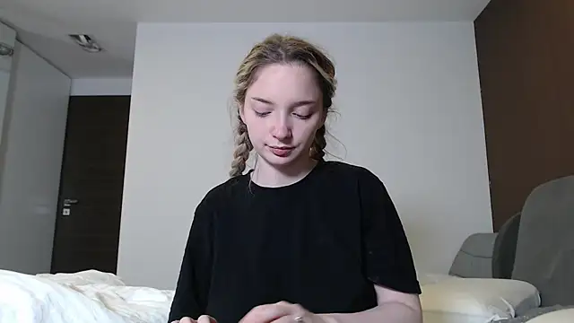 jessicahbelle online show from June 6, 12:28 am