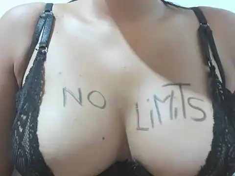 Valentinahot7 online show from April 21, 2:35 pm