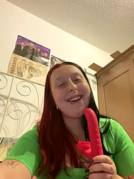 Snapshot of SweetieLina chatting on October 16, 5:59 pm SweetieLina online show from October 16, 5:59 pm