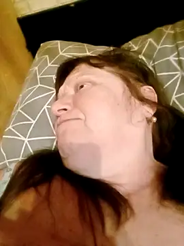 Apeesynka55211 online show from March 4, 3:46 am