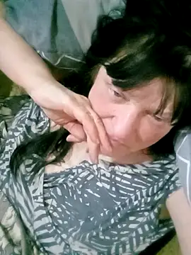 Apeesynka55211 online show from April 22, 7:33 pm