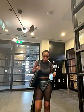 tia   fox online show from January 13, 2:54 pm