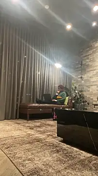 tia   fox online show from November 17, 11:49 pm