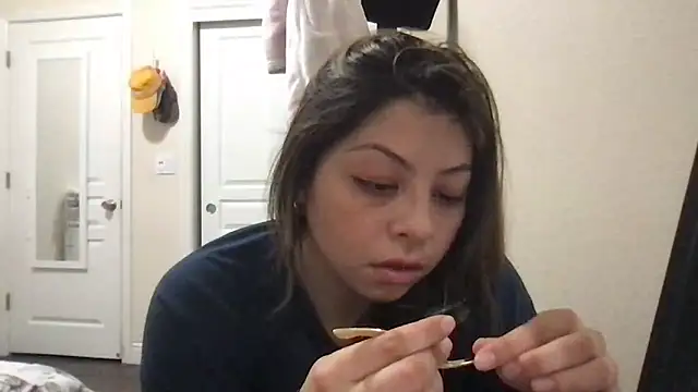 bunnygorl12 online show from March 7, 3:13 am