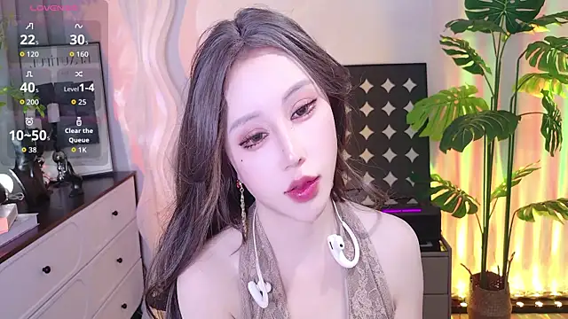 funnygirl0929 online show from January 9, 4:00 pm