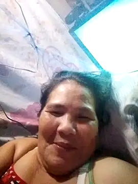 Snapshot of milagrose_rose chatting on October 12, 11:56 am milagrose rose online show from October 12, 11:56 am