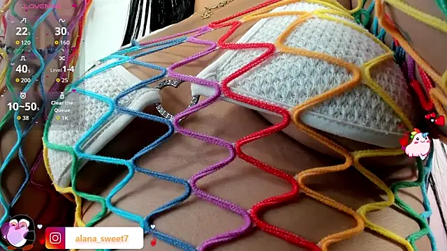 Snapshot of Alana-sweet chatting on October 12, 8:22 pm Alana-sweet online show from October 12, 8:22 pm
