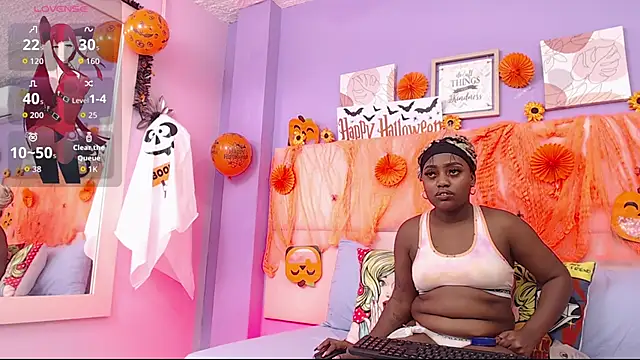 NaomyHolt online show from October 14, 11:35 am