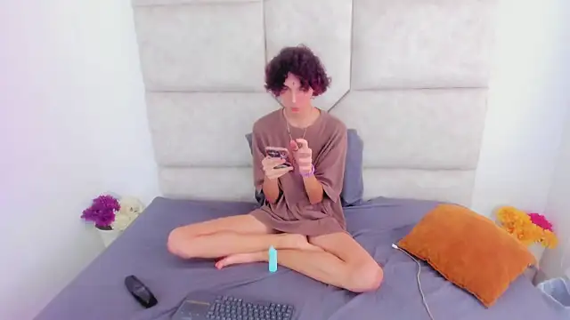 Scaarlett 22  online show from November 15, 8:21 pm