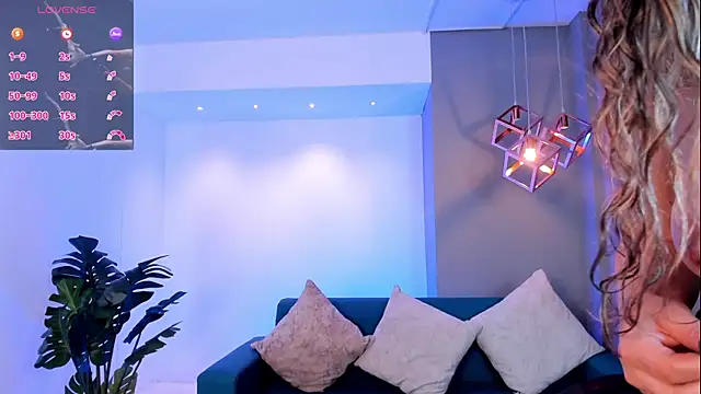 VenusCooper online show from April 22, 8:06 pm