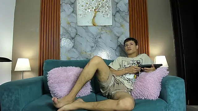 VERY HOT GUYS online show from March 14, 2:07 pm