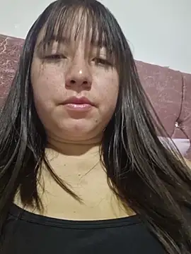 annyaparis online show from April 1, 2:12 am