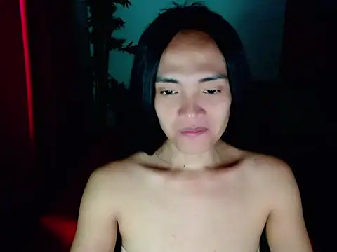 xAsianTOPModelx online show from June 8, 9:10 am