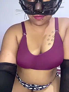 bunny somya online show from April 6, 7:59 pm