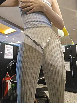 YuriXo online show from February 10, 8:17 am