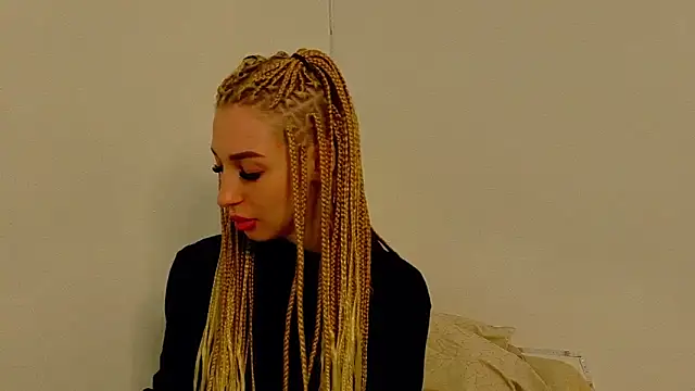 Sia a online show from December 17, 6:28 am