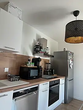 LaPetiteKim online show from April 21, 7:37 am