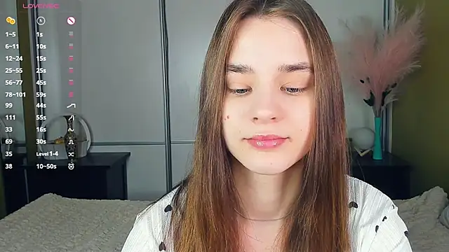 JinnyMcie online show from April 6, 6:58 am