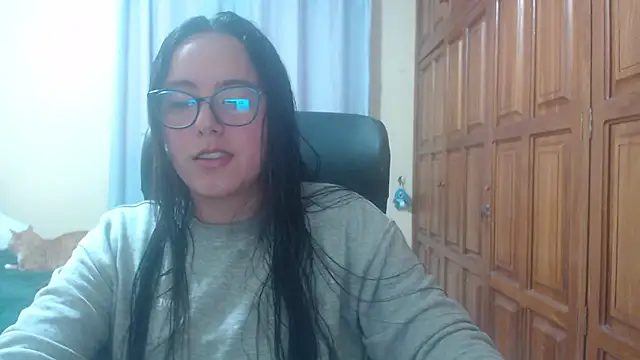 Venus cat  online show from January 17, 5:26 am