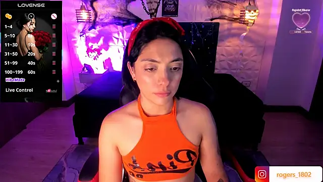 Snapshot of isaa_dl chatting on October 8, 10:47 pm isaa dl online show from October 8, 10:47 pm
