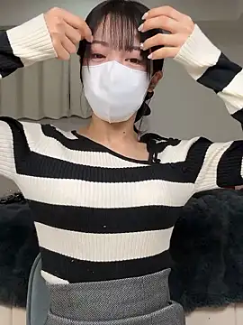 hana-08787- online show from February 12, 11:12 am