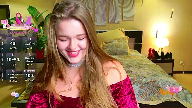 EmilyWhispers online show from November 29, 8:13 pm