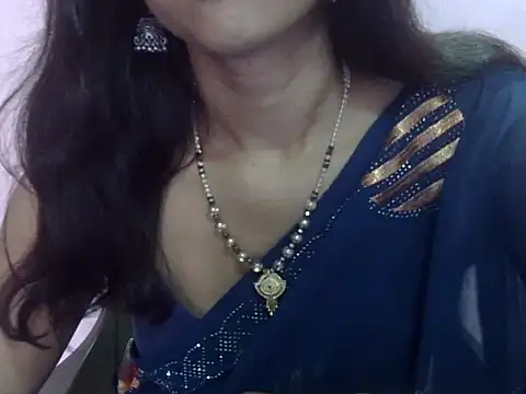 Laila Cute online show from May 9, 3:52 am