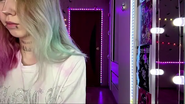 Jerrieberry online show from April 28, 1:48 pm