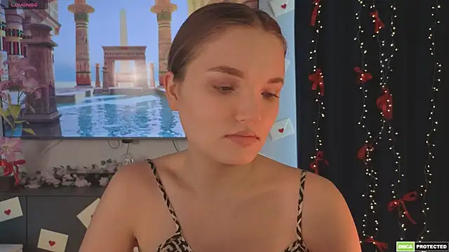 JulieLupo online show from April 21, 9:16 am