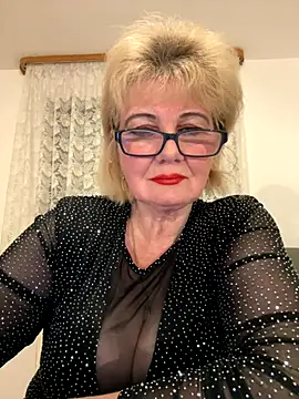 BoloshkaBlonda online show from January 6, 6:55 pm