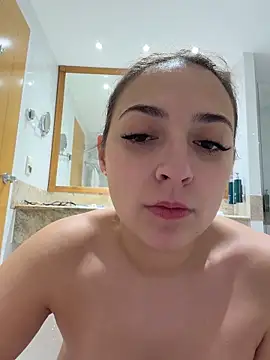 looloopaul online show from February 7, 9:51 pm