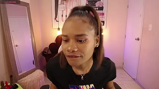 ingrid03 taffur online show from November 28, 8:45 pm