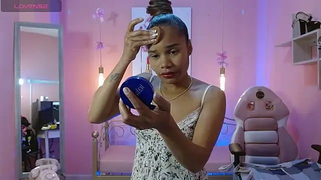 ingrid03 taffur online show from April 20, 1:36 pm