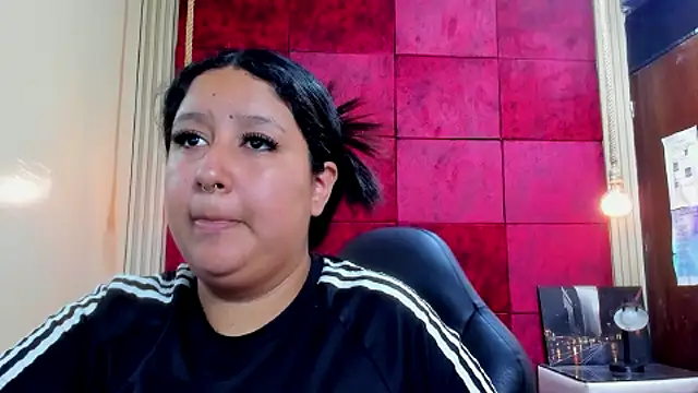 Snapshot of DulcineaSaenz chatting on October 2, 7:19 pm DulcineaSaenz online show from October 2, 7:19 pm