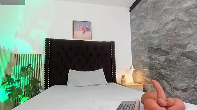 allyson rouse online show from October 15, 3:42 am
