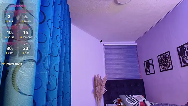 Nikki Vesper online show from April 25, 3:42 am