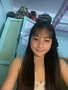 banlinh004 online show from April 1, 3:09 pm