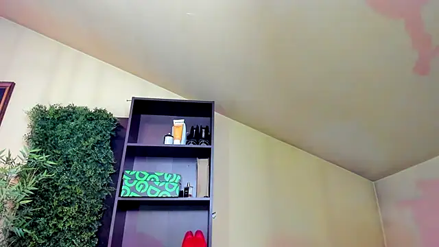 nicolepalmer online show from April 24, 12:30 pm