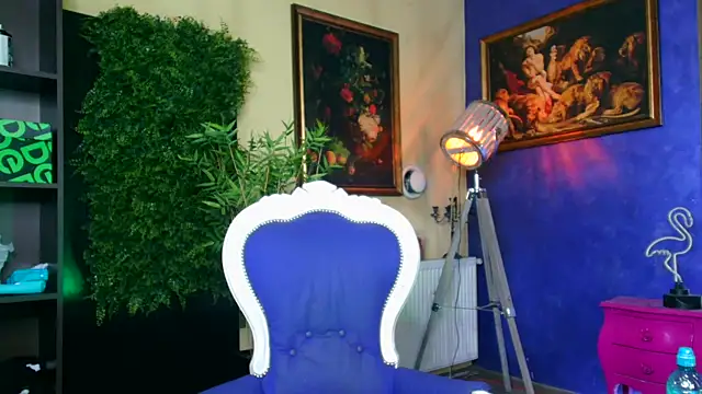 nicolepalmer online show from February 18, 10:14 am